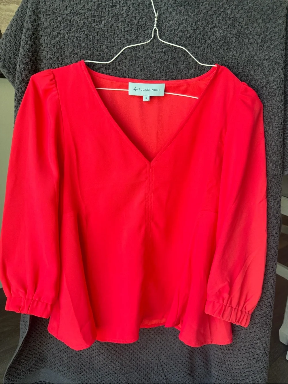 Tuckernuck Pomander Place Hollis V-Neck Blouse Red S Puff Sleeve Good Pomander